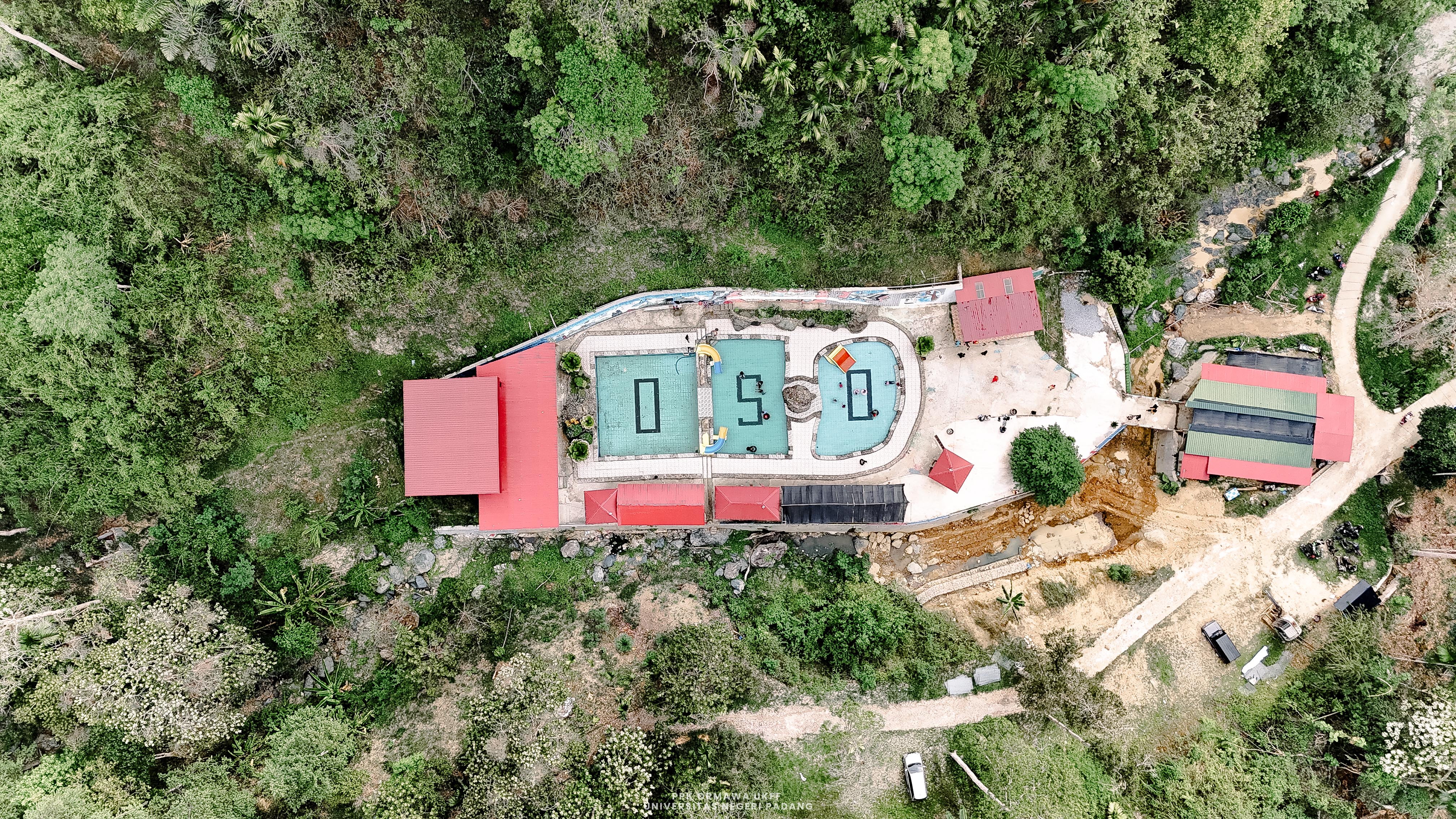 Kolam Renang Mudiak Lugha